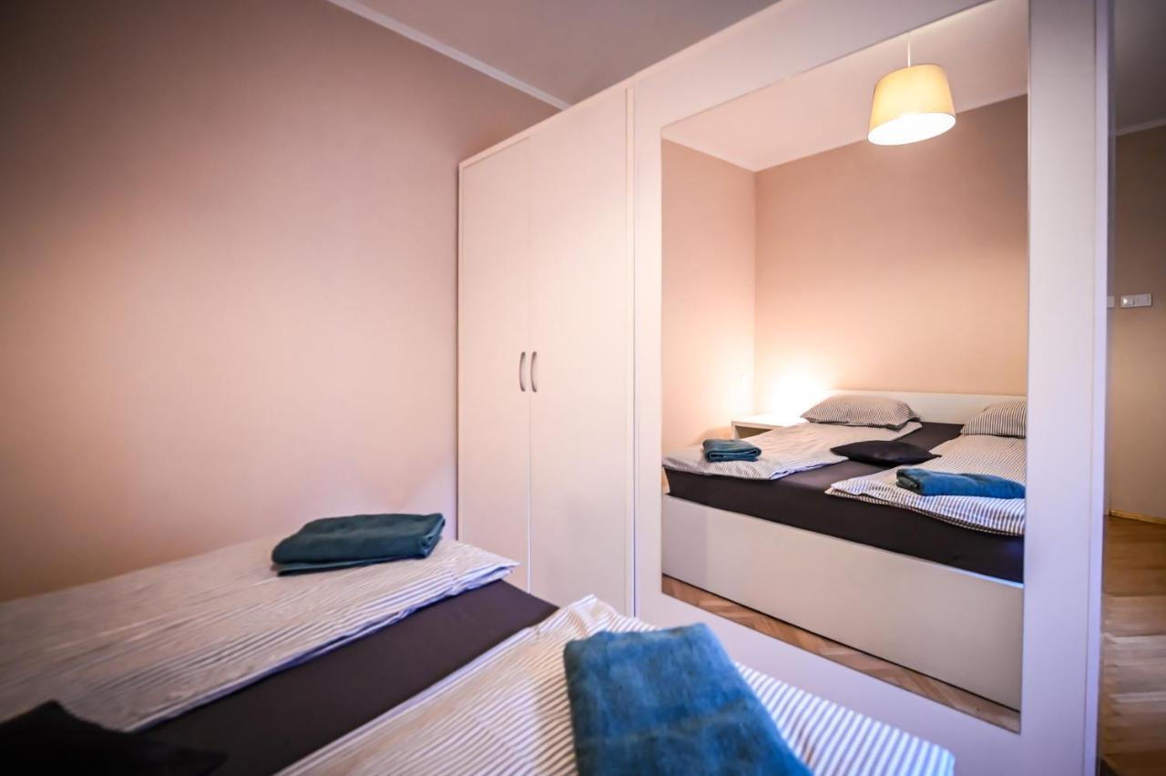Jules' Sunny, Spacious And Central Apartment 锡比乌 外观 照片